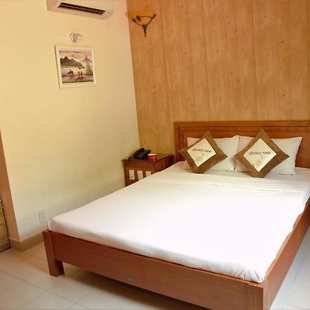 הו צ'י מין סיטי Vien Ngoc Xanh Hotel 1 מראה חיצוני תמונה