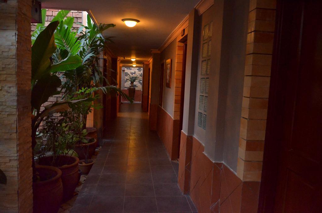 הו צ'י מין סיטי Vien Ngoc Xanh Hotel 1 מראה חיצוני תמונה