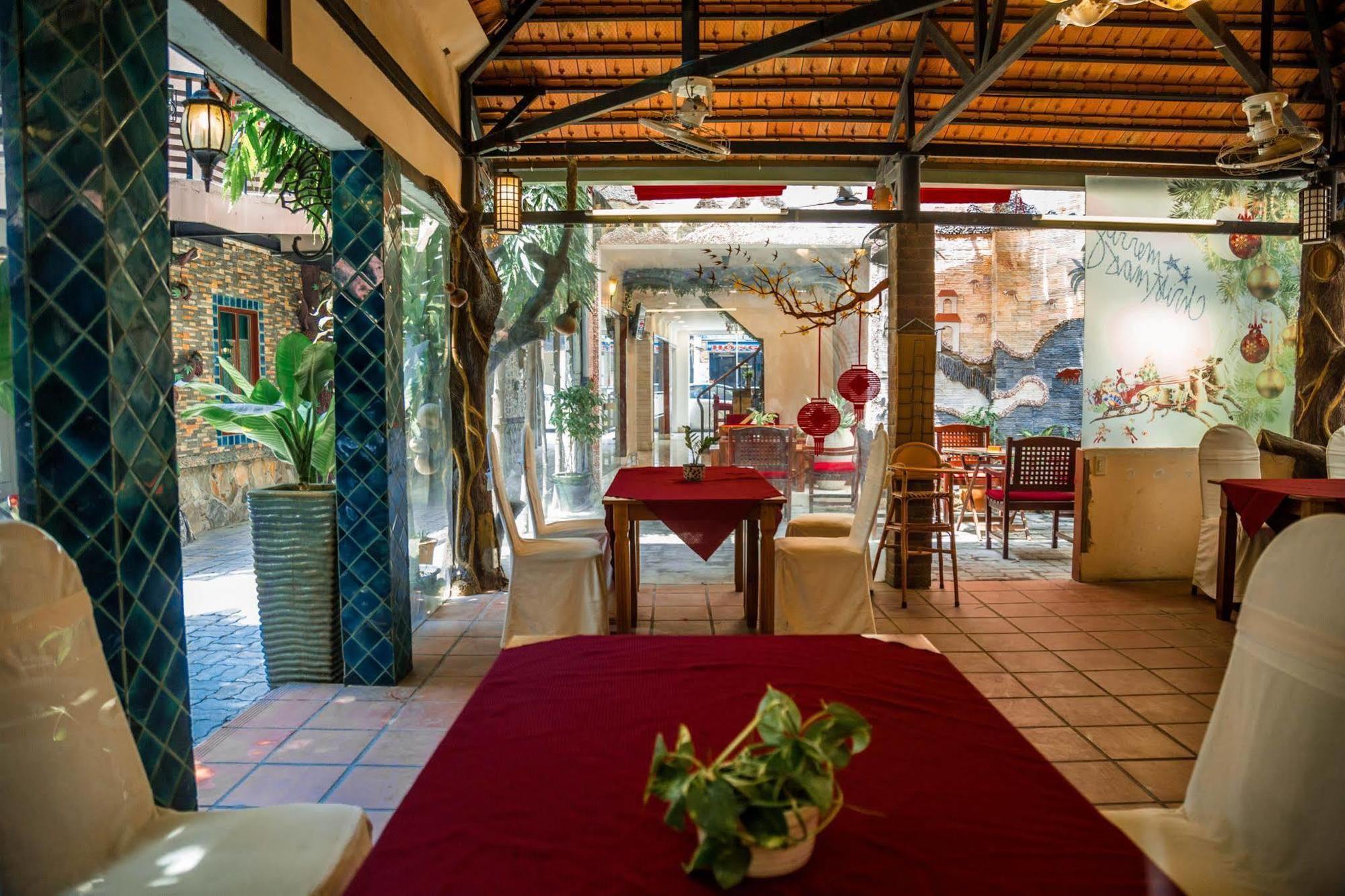 הו צ'י מין סיטי Vien Ngoc Xanh Hotel 1 מראה חיצוני תמונה