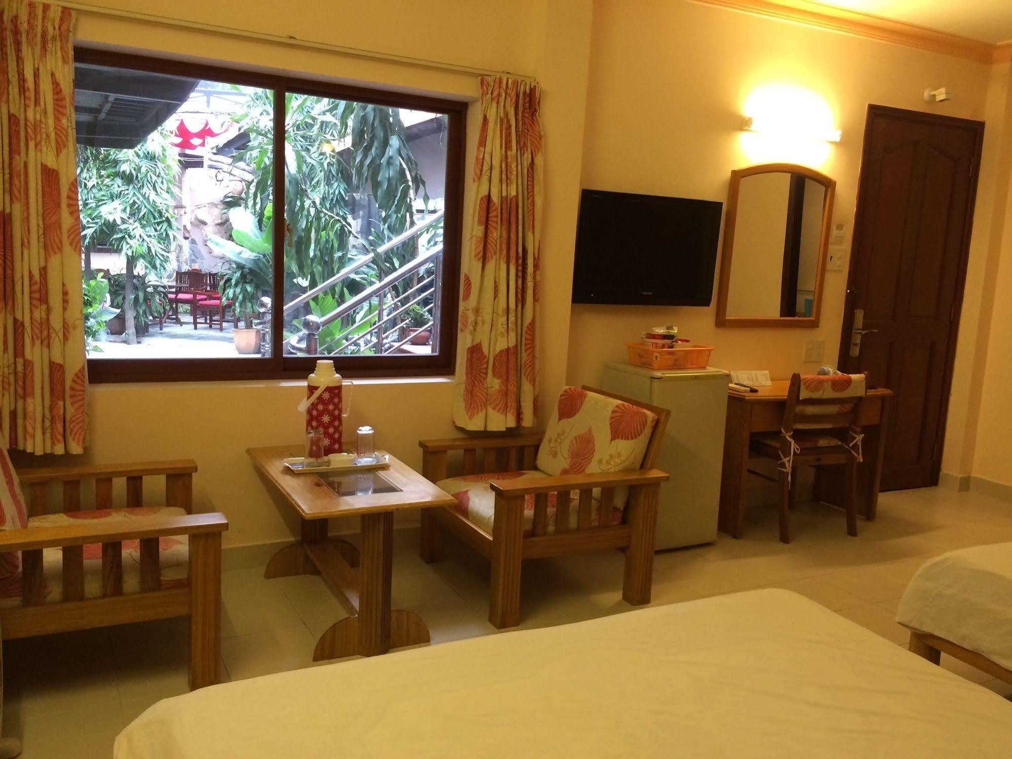 הו צ'י מין סיטי Vien Ngoc Xanh Hotel 1 מראה חיצוני תמונה